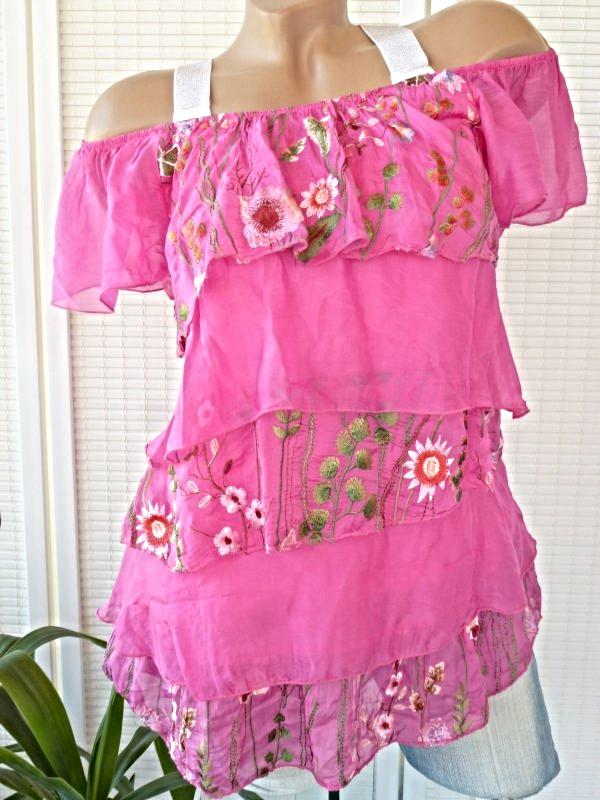 36 38  Tunika carmen Top Bluse 100 % Seide Blüten Stickerei Volants grau und pink