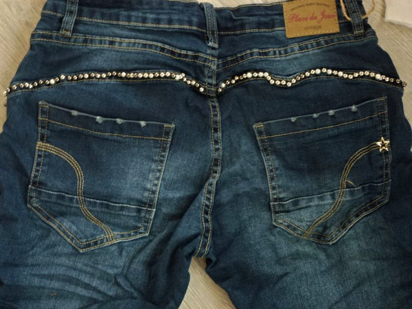 34 - 42 coole angesagte Jeans mit Perlen an der Tasche und hinten