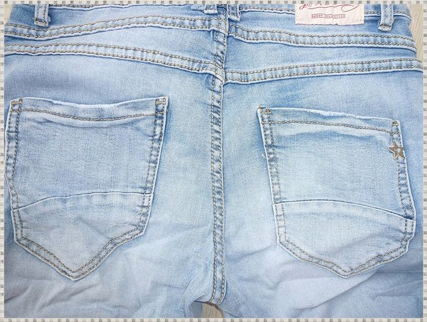 Short capri Jeans mit Nieten  Baggy  zum krempeln  weiss 34-42