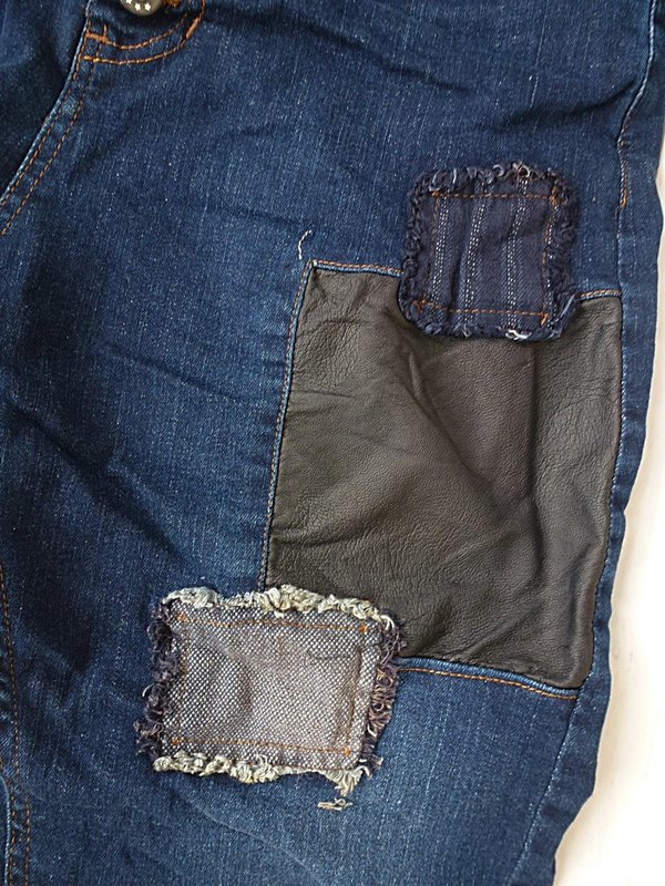 L UND XL Mega baggy Boyfriend Jeans tiefer Schritt dunkle Waschung Hose patches