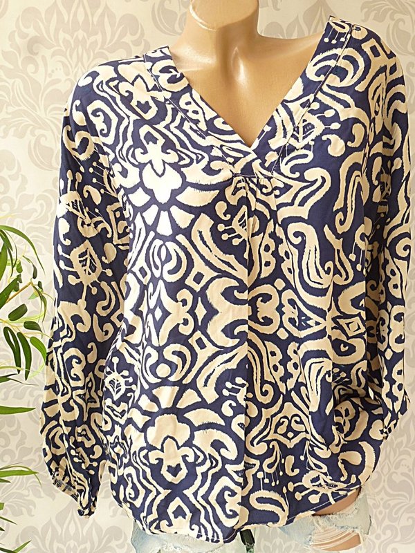 42 44 46 oversize Bluse mit Muster Fischerhemd V Neck Tunika blau gemustert