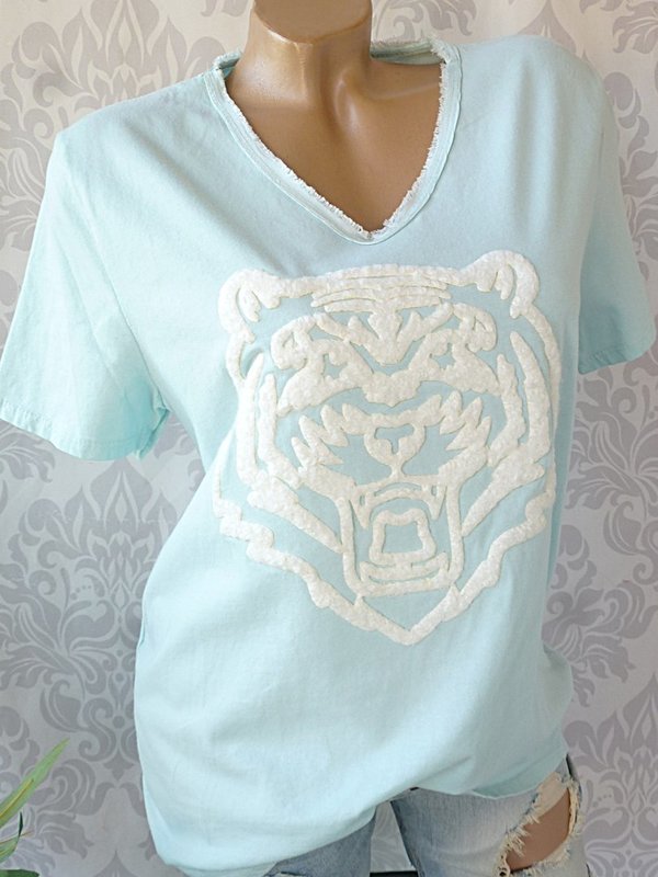 36 38 40 schönes Shirt V- Neck Tiger beflockt Baumwolle grau oder mint